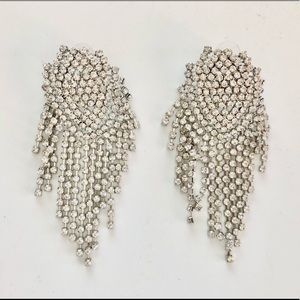 GORGEOUS! Statement earrings!